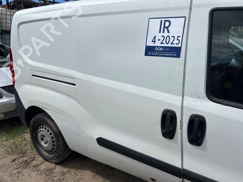 Høyre side skyvedør FIAT DOBLO Cargo (263_) 1.6 D Multijet (263ZXE1B, 263ZXS1B, 263ZXY1B, 263WXE1B,... 0052112385 |