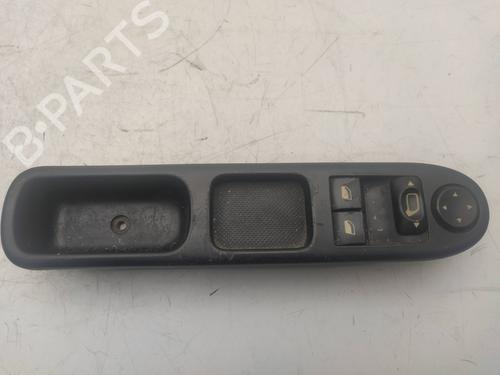 Used Left front window switch PEUGEOT 307 (3A/C) 2.0 16V (136 hp) 11118842