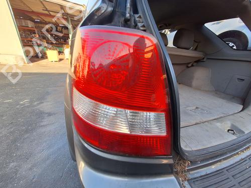 left-taillight-kia-sorento-i-jc-2002-2003-2004-2005-2006-2007-2008-2009-2010-2011-37234338 main image