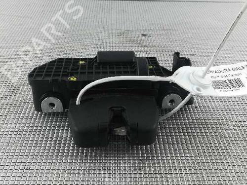 Used Tailgate lock PEUGEOT 3008 I MPV (0U_) 2.0 HDi 150 / BlueHDi 150 (150 hp) 3127483