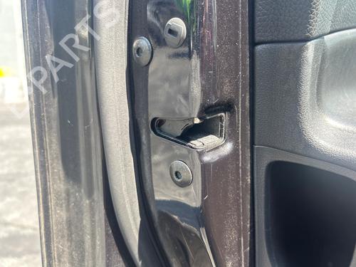 Zamek drzwi przednich lewych VW PASSAT B6 (3C2)  BP28210215C98
