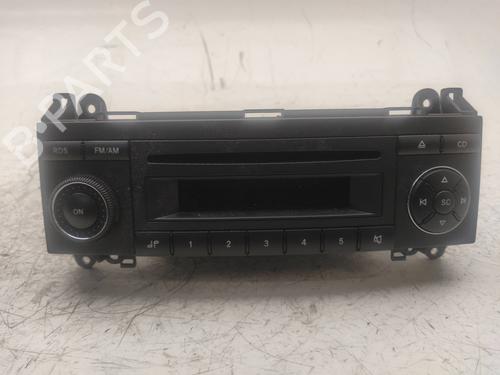 Used Radio MERCEDES-BENZ A-CLASS (W169) A 160 (169.031, 169.331) (95 hp) 9839385