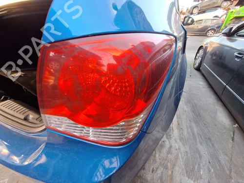 Used Right taillight Right taillight CHEVROLET CRUZE (J300) 2.0 CDI (163 hp) 33470688 33470688