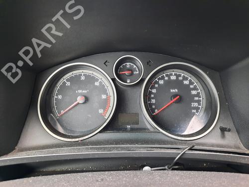 Used Instrument cluster OPEL ZAFIRA / ZAFIRA FAMILY B (A05) [2005-2019]  12991644