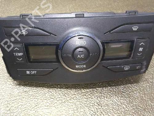 Used Climate control TOYOTA COROLLA Saloon (_E15_) 2.0 D-4D (ADE150) (126 hp) 1121013