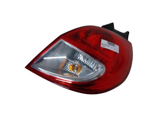 right-taillight-renault-clio-iii-br01-cr01-2005-2006-2007-2008-2009-2010-2011-2012-2013-2014-38541496 main image