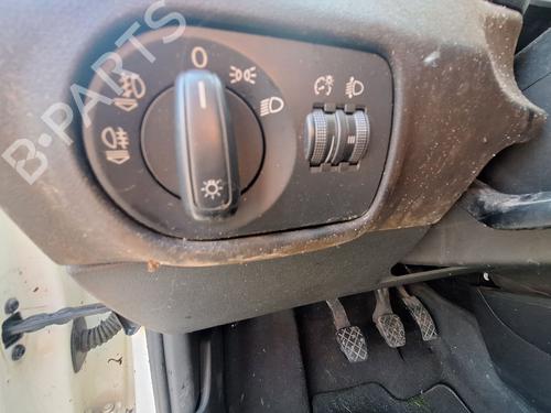 Used Headlight switch Headlight switch AUDI A1 Sportback (8XA, 8XF) 1.2 TFSI (86 hp) 36649334 36649334