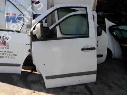 Used Left front door MERCEDES-BENZ VITO Van (W638) 113 2.0 (638.014, 638.094) (129 hp) 125046