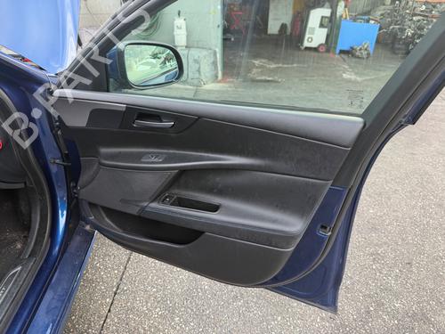 Used Right front door Right front door 37424172 37424172
