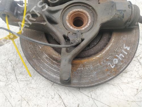 Used Left front steering knuckle PEUGEOT 5008 II (MC_, MJ_, MR_, M4_) [2016-2025]  22243711