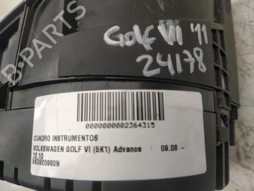 Cockpit VW GOLF VI (5K1) 1.6 TDI | BP17166671C47 