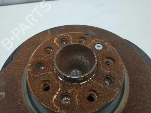 Used Right rear steering knuckle JEEP RENEGADE SUV (BU, B1, BV) 1.6 CRD (120 hp) 6062894