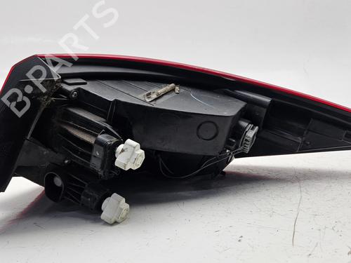 Feu arrière gauche OPEL ASTRA J (P10) [2009-2016]  31250415