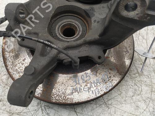 Used Right front steering knuckle RENAULT MEGANE III Grandtour (KZ0/1) 1.5 dCi (KZ09, KZ0D, KZ1G, KZ29, KZ14, KZ1W, KZ10, KZ1F,... (110 hp) 17166652