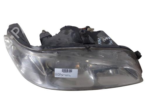 Used Right headlight Right headlight PEUGEOT 306 (7B, N3, N5) 2.0 HDI 90 (90 hp) 40225991 40225991