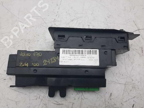 Right front window switch VOLVO V70 II (285) 2.4 T (200 hp) 9452961 | 9452961 |