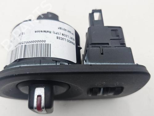 Headlight switch SEAT LEON (1P1)  | BP27677820I24 
