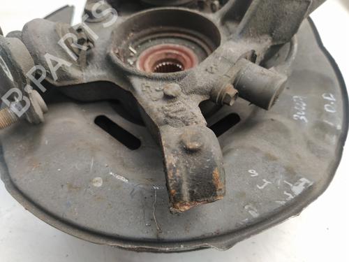 Used Right front steering knuckle TOYOTA COROLLA (_E12_) [2001-2008]  21682254