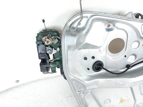 Front left lock VW PASSAT B5.5 (3B3) 1.9 TDI | BP6992523C98 