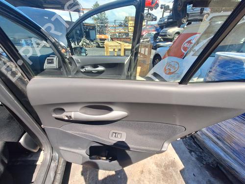 Elevalunas trasero derecho Elevalunas trasero derecho TOYOTA AURIS (_E18_) 1.8 Hybrid (ZWE186_, ZWE186R) (136 hp) 34718636 34718636