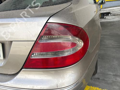 Høyre baklys MERCEDES-BENZ CLK (C209) CLK 270 CDI (209.316) (170 hp) 28355469