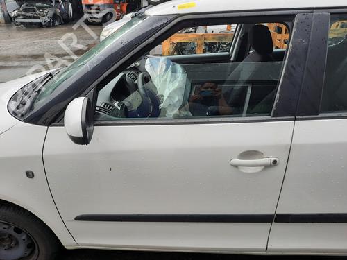 left-front-door-skoda-fabia-ii-542-2006-2007-2008-2009-2010-2011-2012-2013-2014-10542883 main image