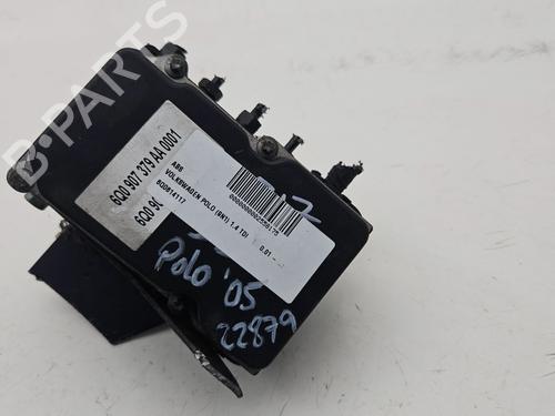 Pompe ABS VW POLO IV (9N_, 9A_) 1.4 TDI (75 hp) 28382754