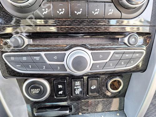 Used Radio RENAULT KOLEOS I (HY_) 2.0 dCi (HY0K) (150 hp) 17720175