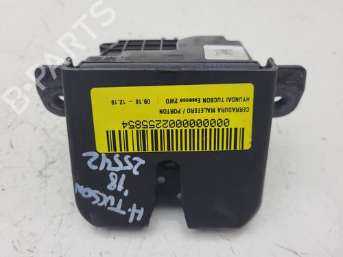 Used Tailgate lock HYUNDAI TUCSON (TL, TLE) 1.6 GDi (132 hp) 13628284