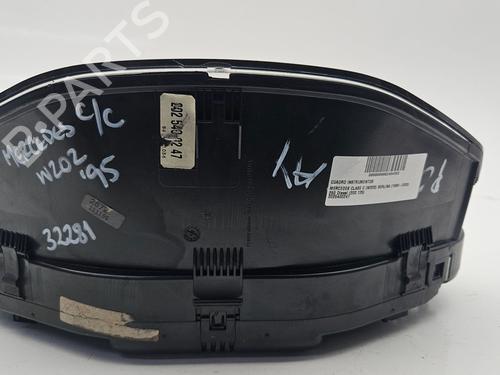 Instrument cluster MERCEDES-BENZ C-CLASS (W202) C 250 D (202.125) | BP28278702C47 