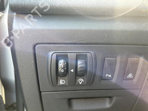 Used Headlight switch RENAULT LAGUNA III (BT0/1) 2.0 dCi (BT01, BT08, BT09, BT0E, BT0K, BT12, BT1C, BT1D,... (150 hp) 26650790
