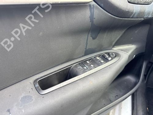 Used Left front window switch Left front window switch CITROËN C4 II (NC_) [2009-2026] 32708633 32708633