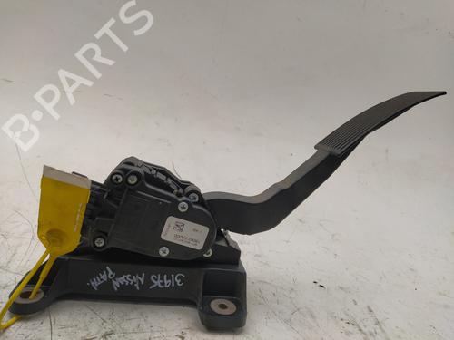 Pedal NISSAN PATHFINDER III (R51) [2005-2025]  19538599