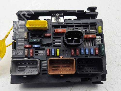 Fuse box PEUGEOT 308 SW I (4E_, 4H_) | BP30905768E1