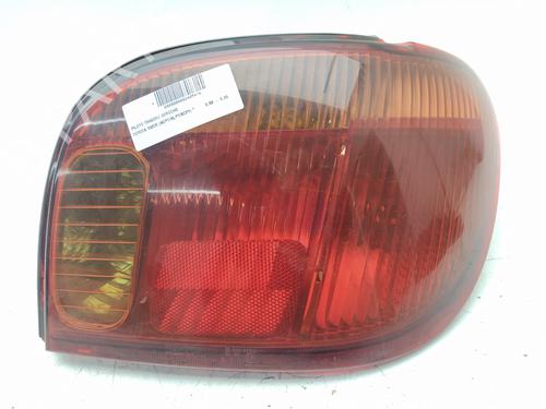 Høyre baklys TOYOTA YARIS (_P1_) [1999-2005]  21682259