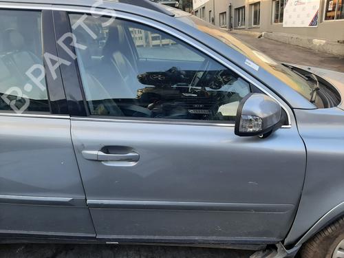 Used Right front door Right front door 38800606 38800606