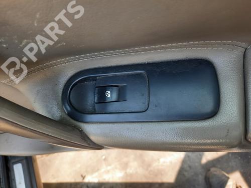 Used Right front window switch Right front window switch RENAULT GRAND SCÉNIC II (JM0/1_) 1.9 dCi (JM0G, JM12, JM1G, JM2C) (120 hp) 10327353 10327353