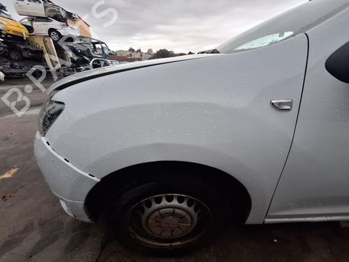 Used Left front fenders DACIA SANDERO II [2012-2025]  30175523