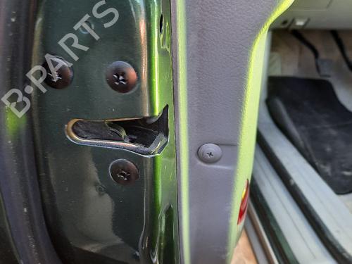 Used Front left lock KIA SORENTO I (JC) [2002-2011]  25132322