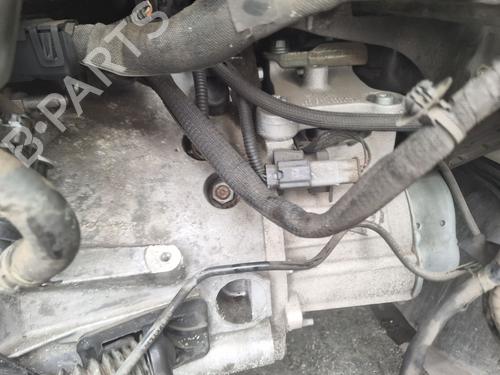 Used Gearbox CITROËN C4 CACTUS 1.2 VTi 82 (82 hp) 28590601