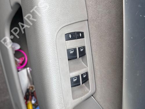 BP32088257I27 main image