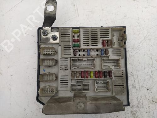 Used Fuse box RENAULT MEGANE II (BM0/1_, CM0/1_) 1.5 dCi (BM1F, CM1F) (86 hp) 19537220