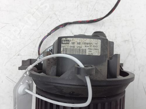 Used Heater blower motor MERCEDES-BENZ VITO Van (W638) 112 CDI 2.2 (638.094) (122 hp) 25799115