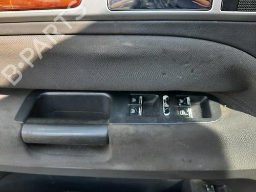 Fensterheberschalter links vorne für VW TOUAREG (7LA, 7L6, 7L7) 2.5 R5 TDI (174 hp) 15004058