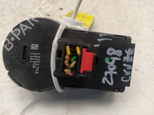 Headlight switch CHEVROLET CRUZE Hatchback (J305) 2.0 CDI | BP12252144I24