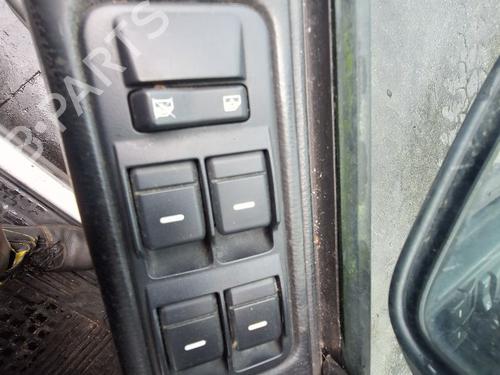 Used Left front window switch Left front window switch LAND ROVER DISCOVERY III (L319) [2004-2009] 36383119 36383119