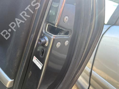 Used Rear right lock TOYOTA COROLLA Verso (ZER_, ZZE12_, R1_) 2.2 D-4D (AUR10_, AUR10R) (136 hp) 28292971