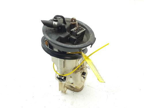 Used Fuel pump BMW 3 (E46) 320 d (136 hp) 8178555