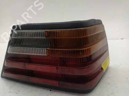 Used Right taillight MERCEDES-BENZ 124 Saloon (W124) 300 D (124.130) (109 hp) 12252119
