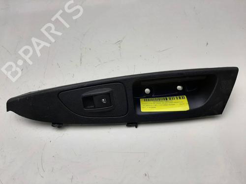 Used Right front window switch FIAT BRAVO II (198_) 1.9 D Multijet (198AXB1A) (120 hp) 8367799